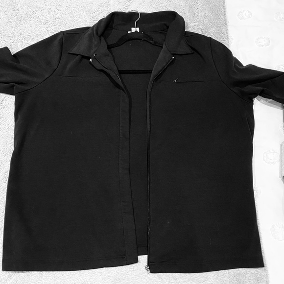 Avenue Women’s Black Collared Zip-Up Sweatshirt – Size 22/24 - Picture 5 of 10